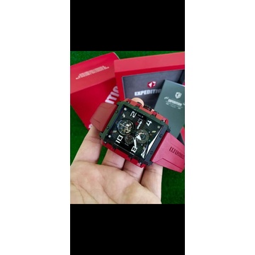 Expedition E6757 Merah Second / Bekas (HARGA NETT)