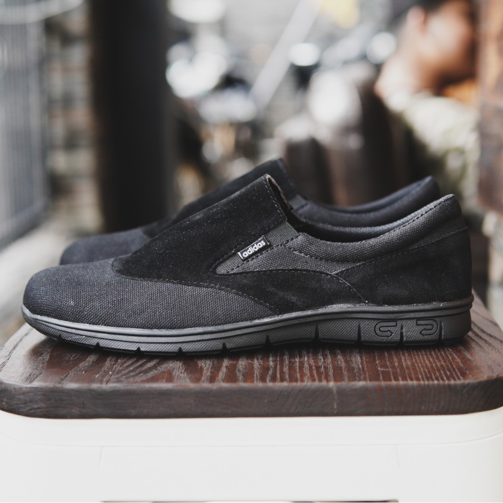 Bayar di rumah[COD]Sepatu Pria Adidas Glen Slip On Santai Keren Outdoor Kuliah Kerja Santai Rumahan