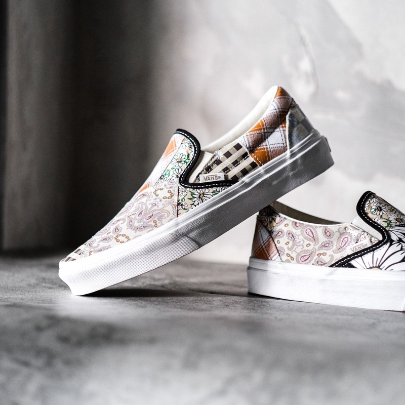 V4NS SLIP-ON MEADOW PATCHWORK CLASSIC ORIGINAL 100%