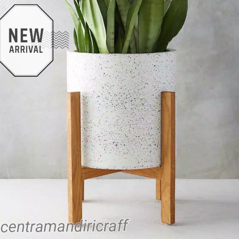 standing pot kayu jati belanda standing planter