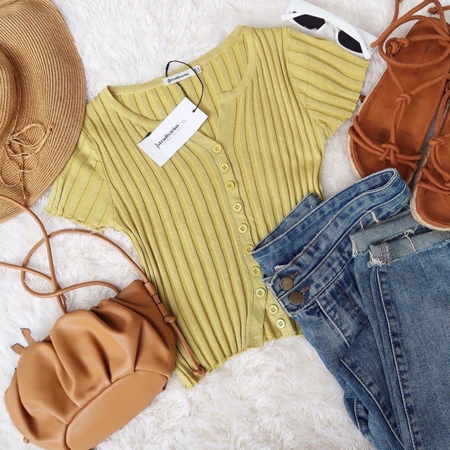 GFS IMP STRADY 9382-1 CROP FULL BUTTON TOP