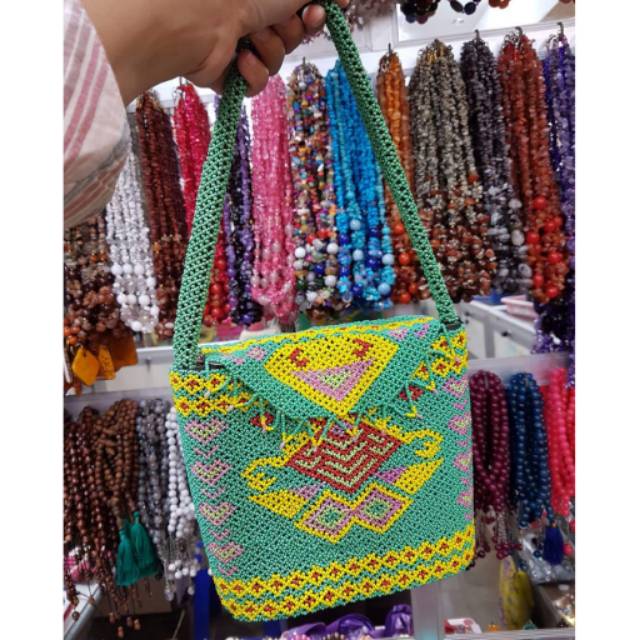 Tas manik dayak handmade martapura ukuran 18x21 cm TMD01