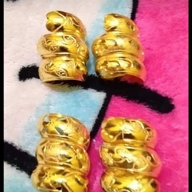 Cincin lilit setara 3 suku lapis emas