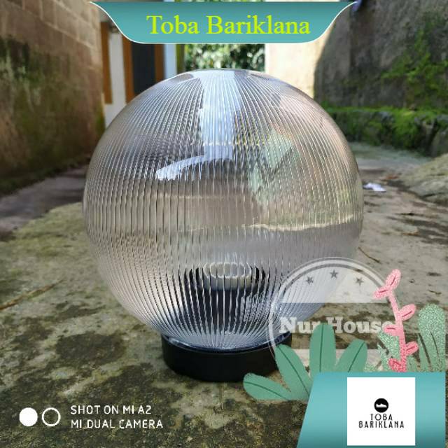 Kap Lampu taman outdoor bulat bening meval 8 inch 20 cm