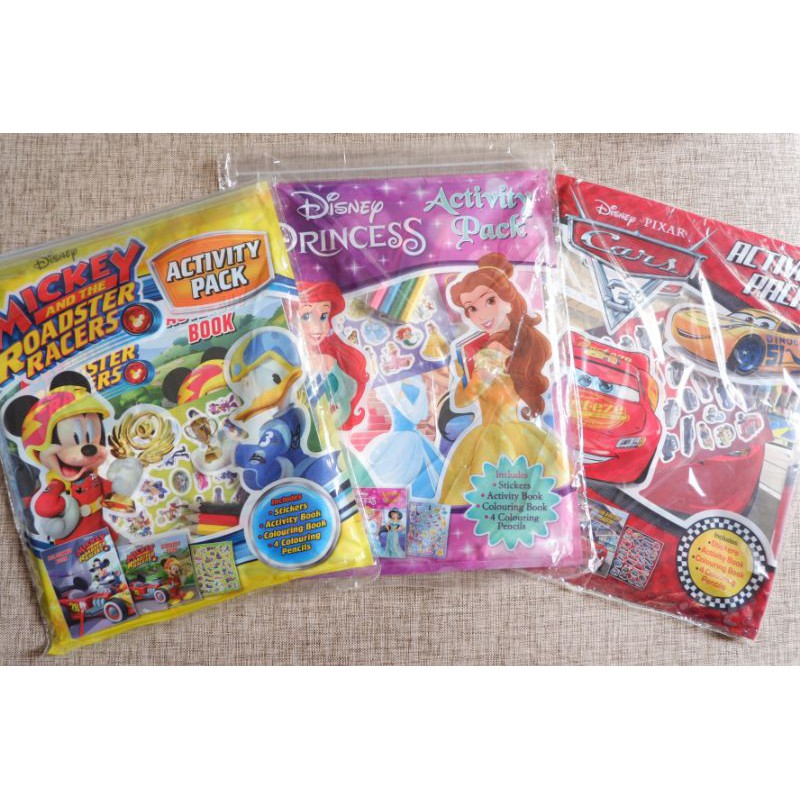 

Buku impor BBW - 2 in 1 Disney Activity Pack / Disney Activity Bag ( buku warna / menggambar )