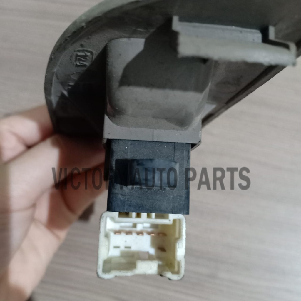 Switch power windows single nissan sentra nissan sunny 2001 ORI COPOTA