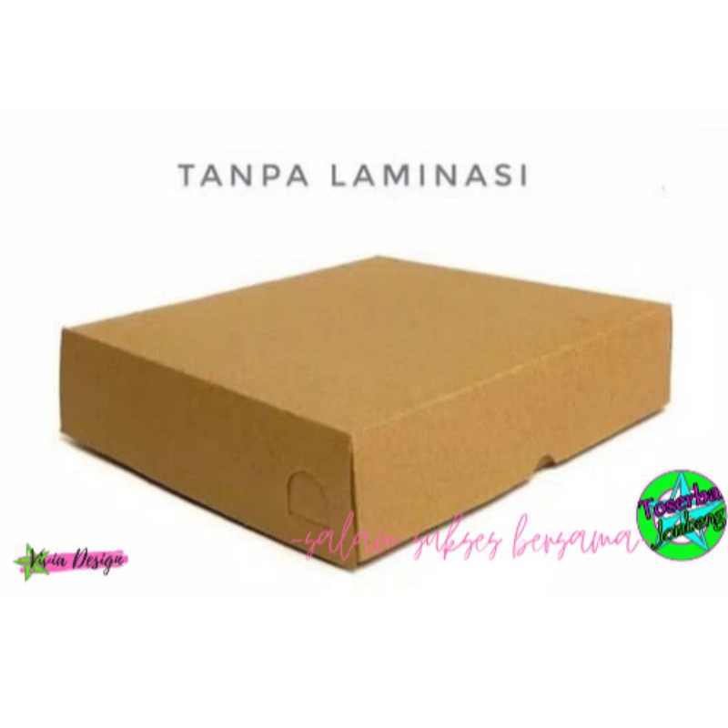 

Gift Box / Kotak Hadiah / Kotak Souvenir (20x20x5cm)