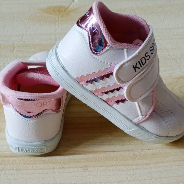 SEPATU   BAYI / SEPTU ANAK BALITA