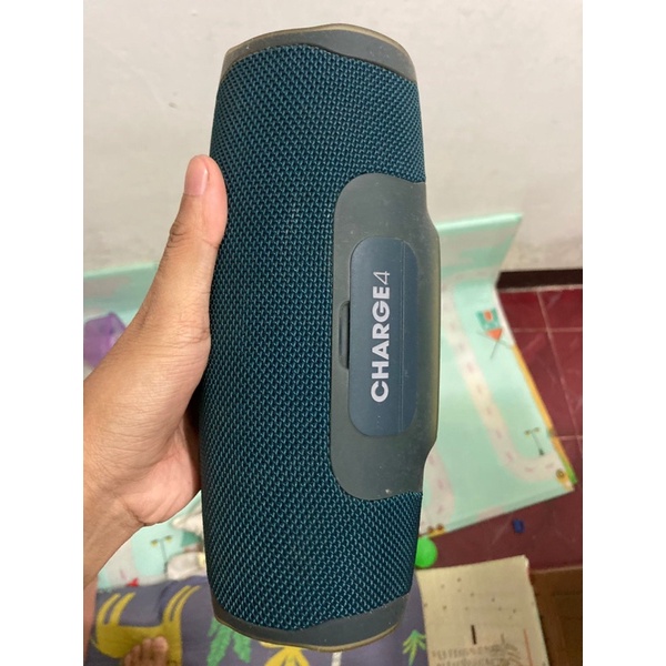 jbl charger 4 second