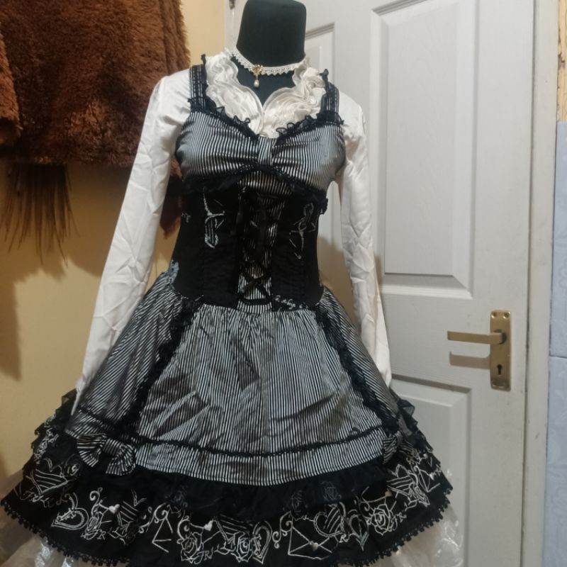 Frill by H.Naoto gothic dress kawai
