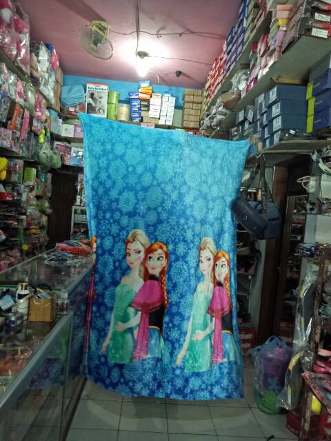 Selimut karakter 150x200