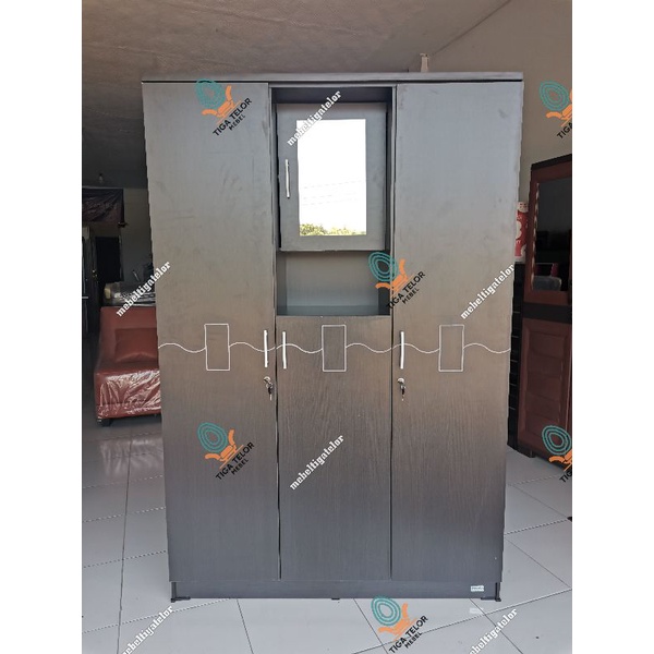 Lemari 3 Pintu Daisy Meja Rias Tolet Lemari Gantung