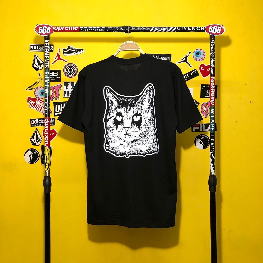 kaso distro acak isi 12 pcs (lusin -Shirt Smitty 07:35 Glow In The Dark (GITD) Premium distro