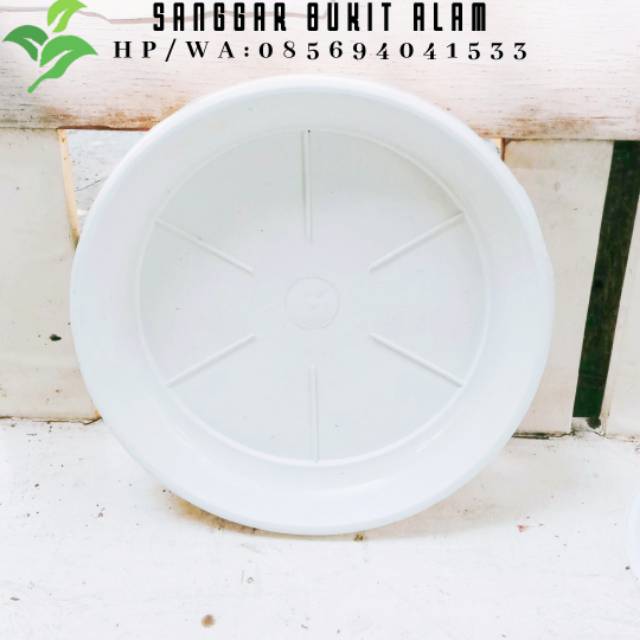 Tatakan plastik / tatakan pot / tatakan putih diameter 15,20,25,30,35 cm