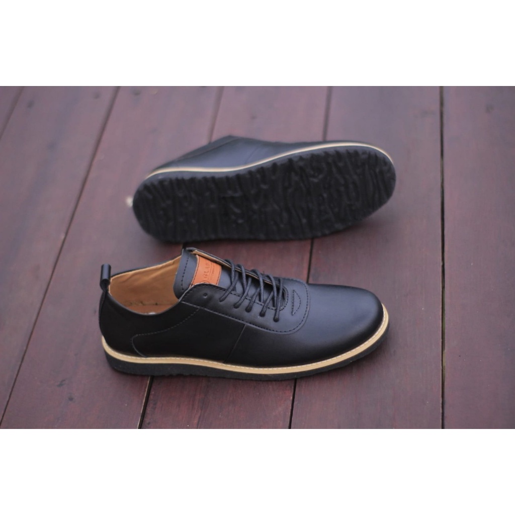 Sepatu Oxford Formal Loafers Tali Pria Kasual Kerja Pantofel Cowo Kulit PU Sintetic Premium Sol Karet Antislip Kerja Trendy Mewah Modern