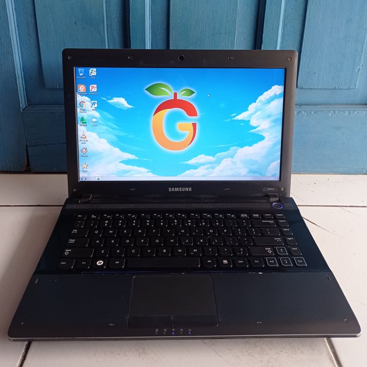 Samsung NP-RV413L Hitam 14 inch  RAM 2GB HDD 500GB Laptop second