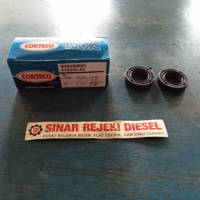 Oil Seal TC 17 x 30 x 7 Oil Seal TC 17 30 7 Oil Seal 17x30x7