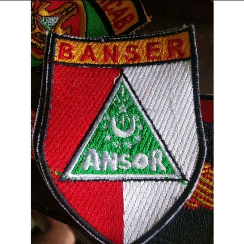 Atribut banser