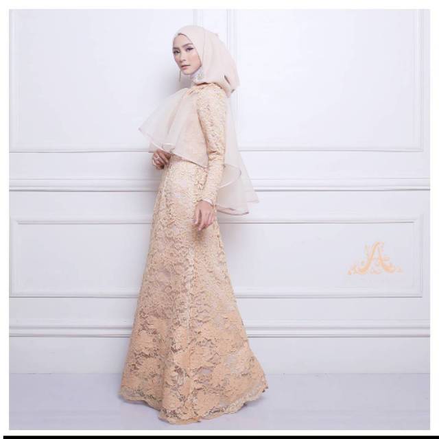 (PRELOVED) Alisha Dress by Ayu Dyah Andari | La Bella Vita 3