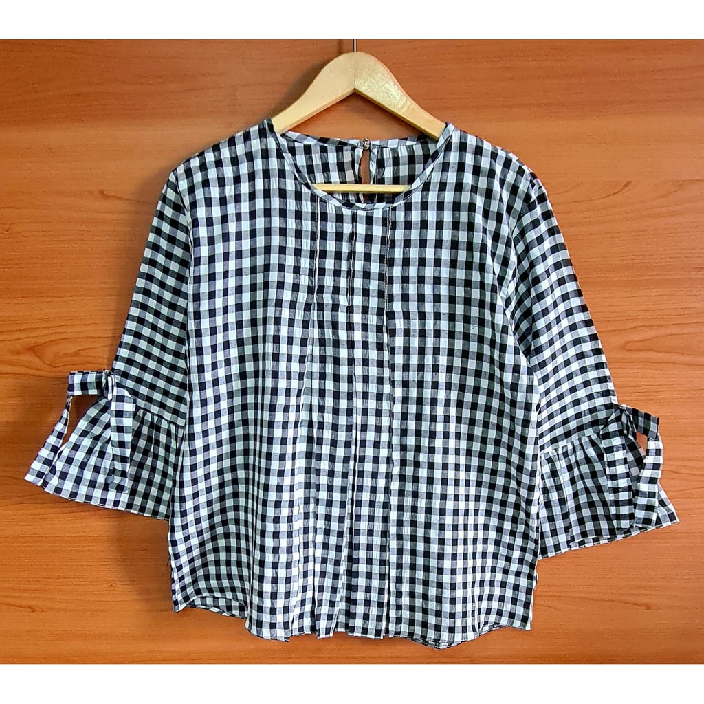 ERLINDA  BLOUSE WANITA | BIG SIZE | PLAIN BLOUSE | ATASAN WANITA | BAJU JUMBO ERLINDA-Hitam Putih