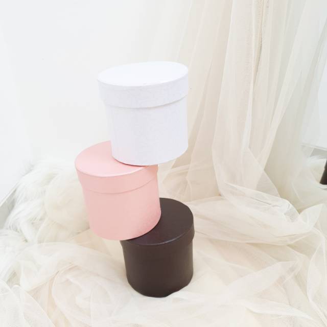 

Box Bulat/ Box Bulat Polos / Box Bunga / Box polos/ Round Flower Box/ Bloombox / Kotak Bunga Diameter 10cm