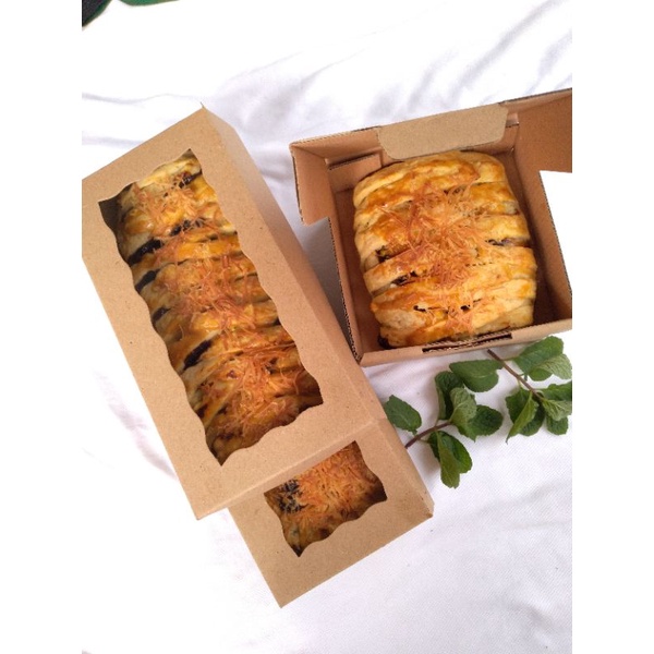 Banana strudel