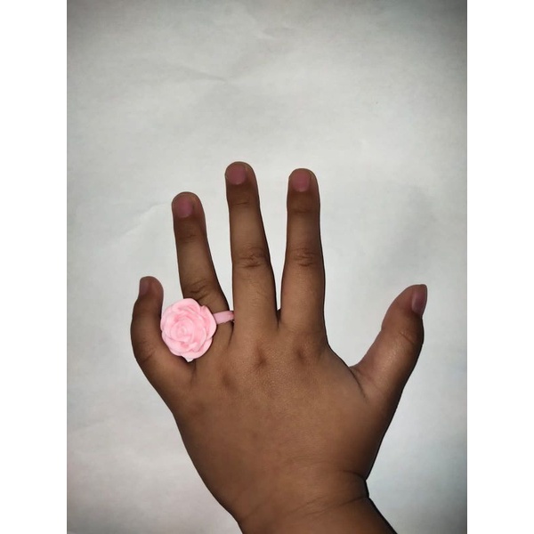 cincin anak karakter