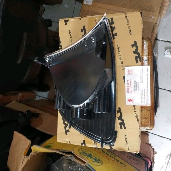 Lampu Sen Sein Kijang LGX LSX 2003 satuan TYC Terjangkau