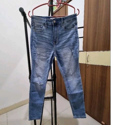 Celana jeans chuu wanita