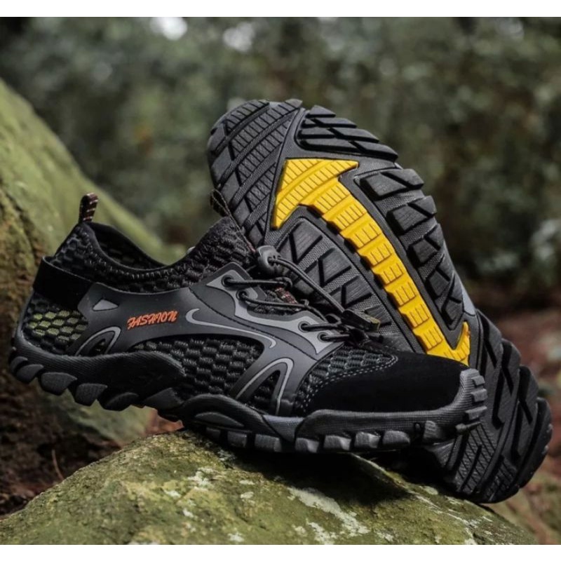 Sepatu Outdoor Hiking Diving Shoes Sepatu Sepeda Gowes Sepatu Pantai Hitam