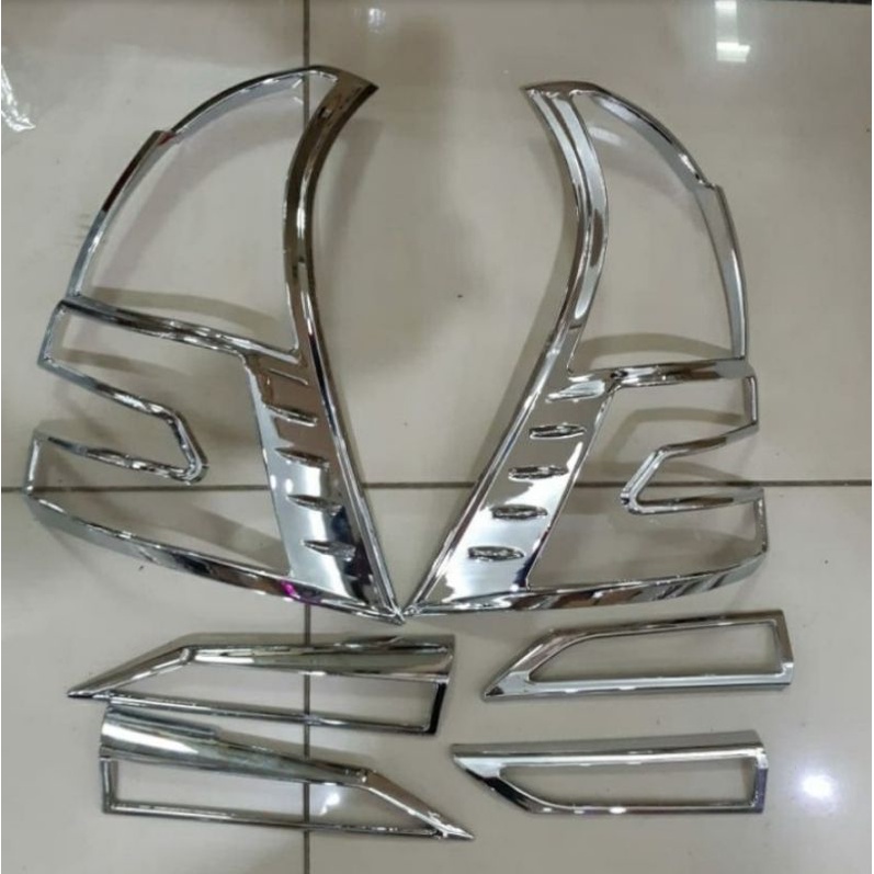 Garnish Lampu belakang Chrome Avanza Xenia 2019