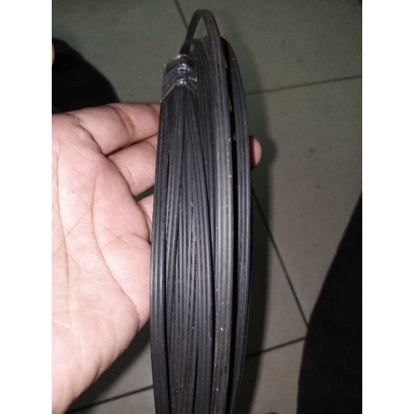 Kabel rambatan anggur per meter