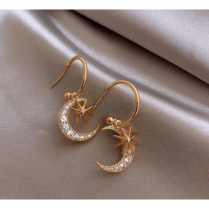 Sterling silver jarum bulat 2020 baru trendi bulan anting-anting Korea anggun online pengaruh asimet