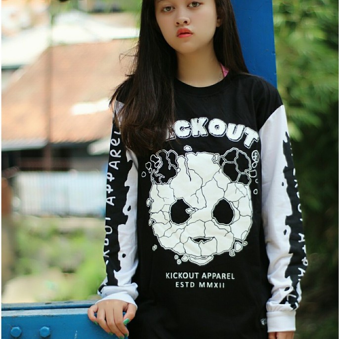 [GESER] Kaos Distro Kickout Apparel Hitam Lengan Putih/abu | Kaos Lengan panjang grosir
