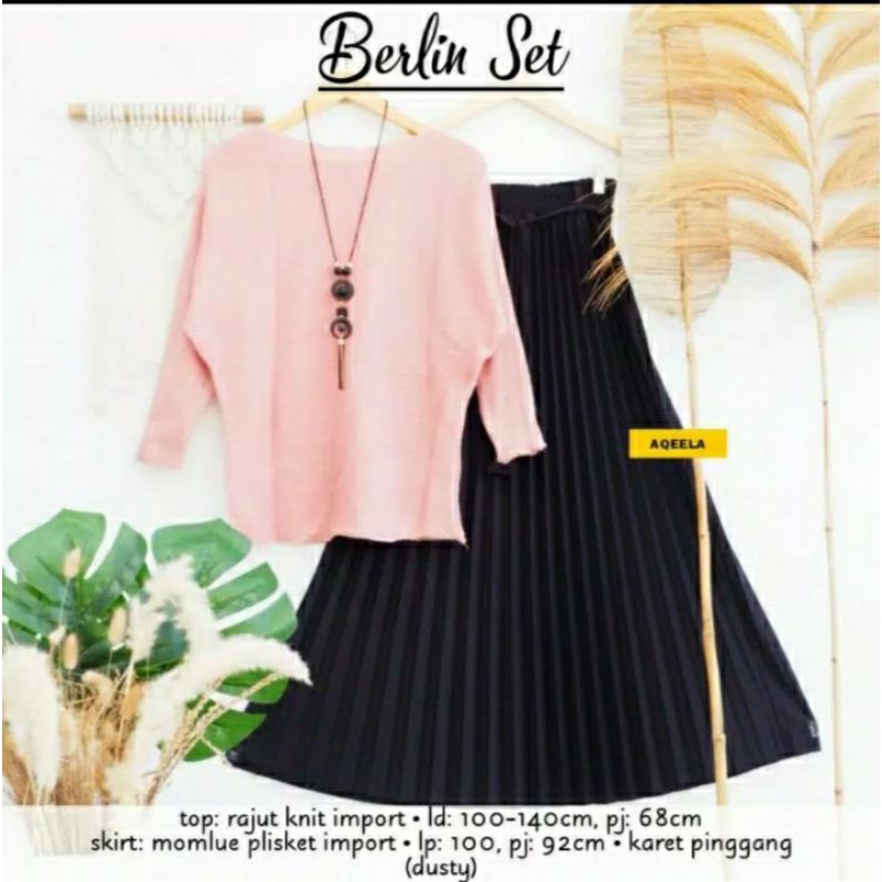Setelan Rok Plisket dan Baju Rajut