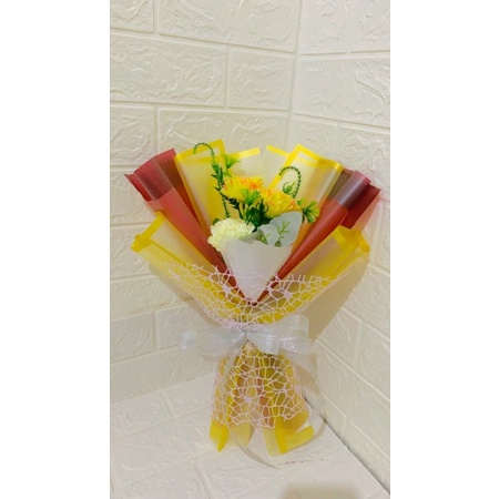 bouquet + uang 5000(5lembar)