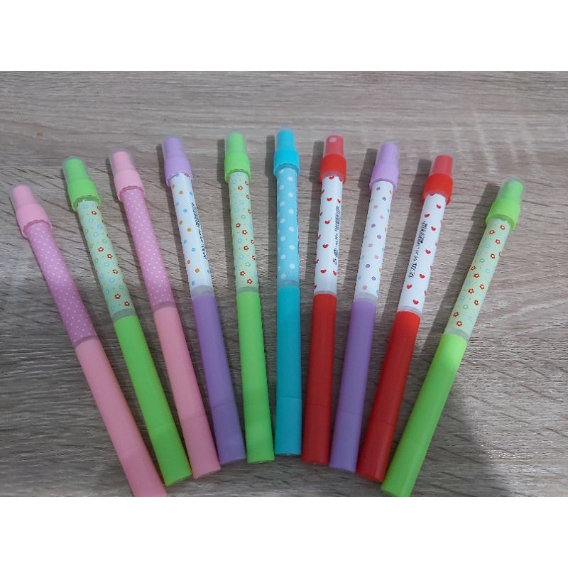 

pulpen gel + hand sanitizer