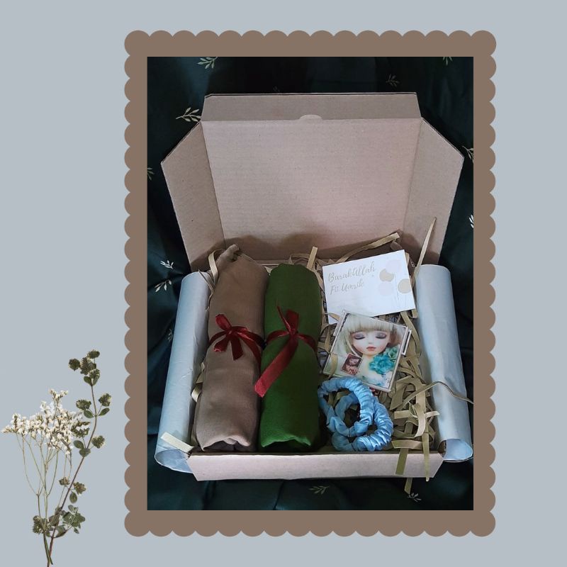 

Hampers Hijab Bella Square