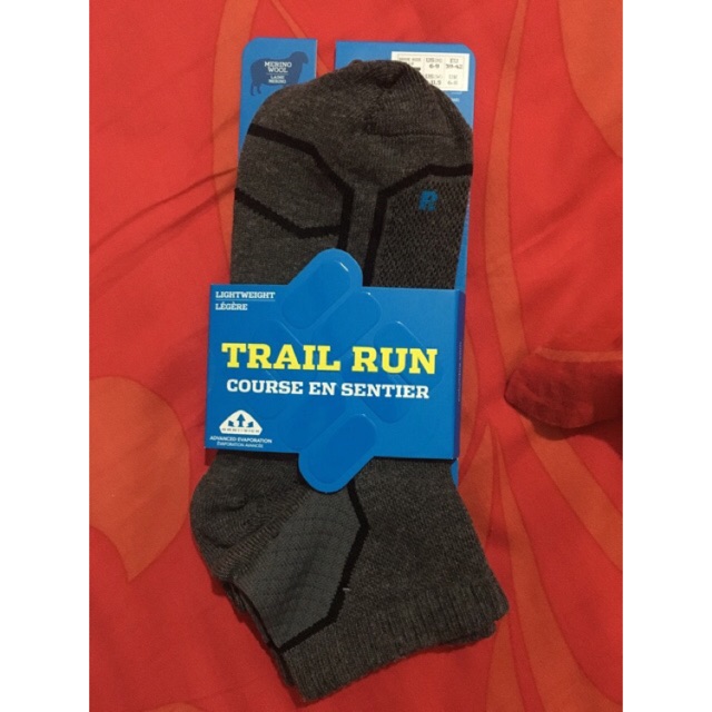 Kaos kaki olahraga futsall trail run course en sentier Columbia USA