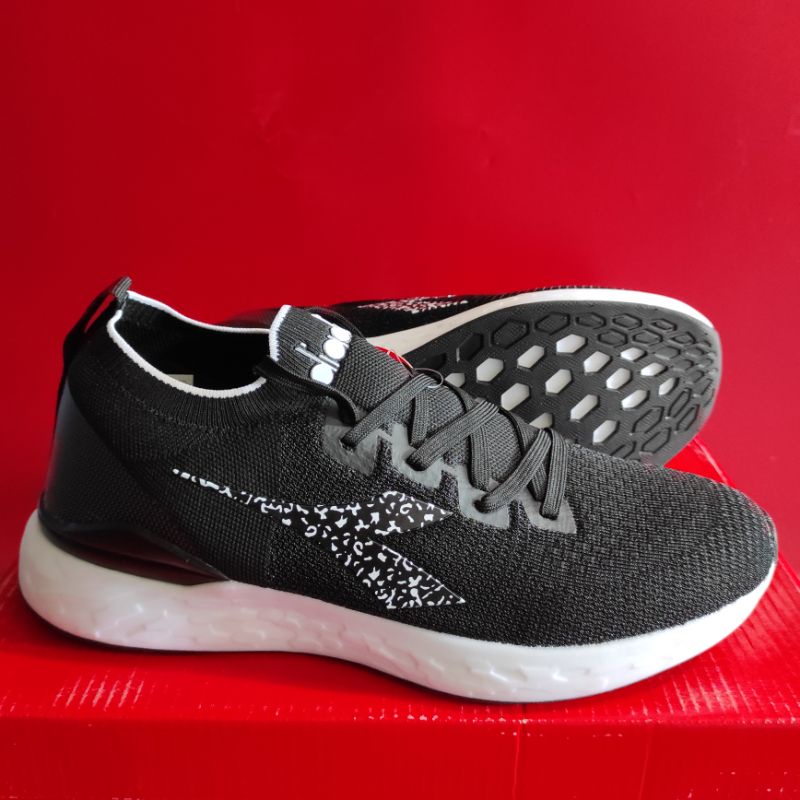 Diadora Currado original BNIB size 44