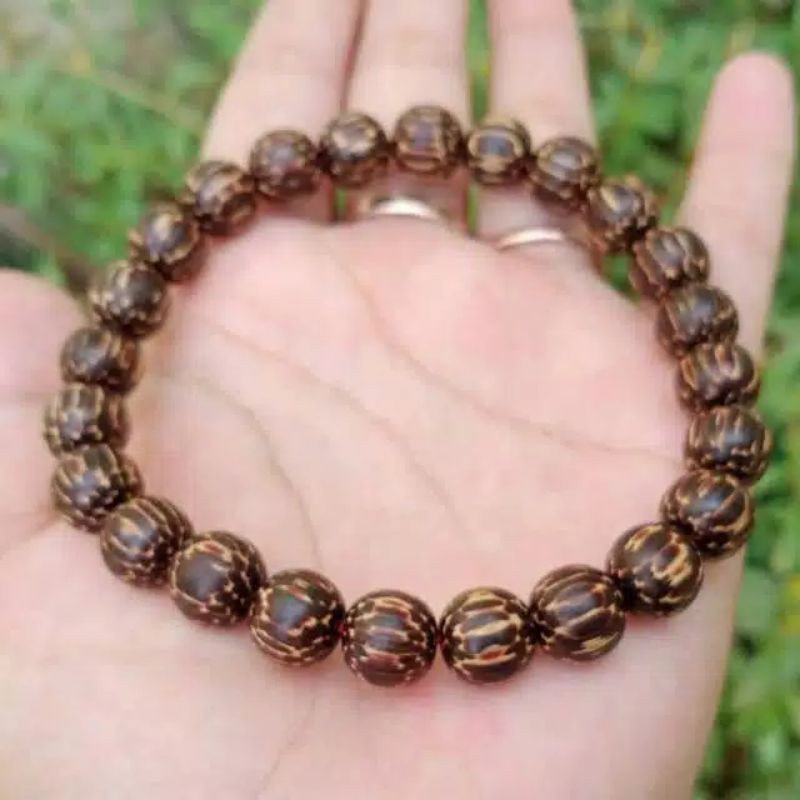 Gelang Kayu Liwung Lawu
