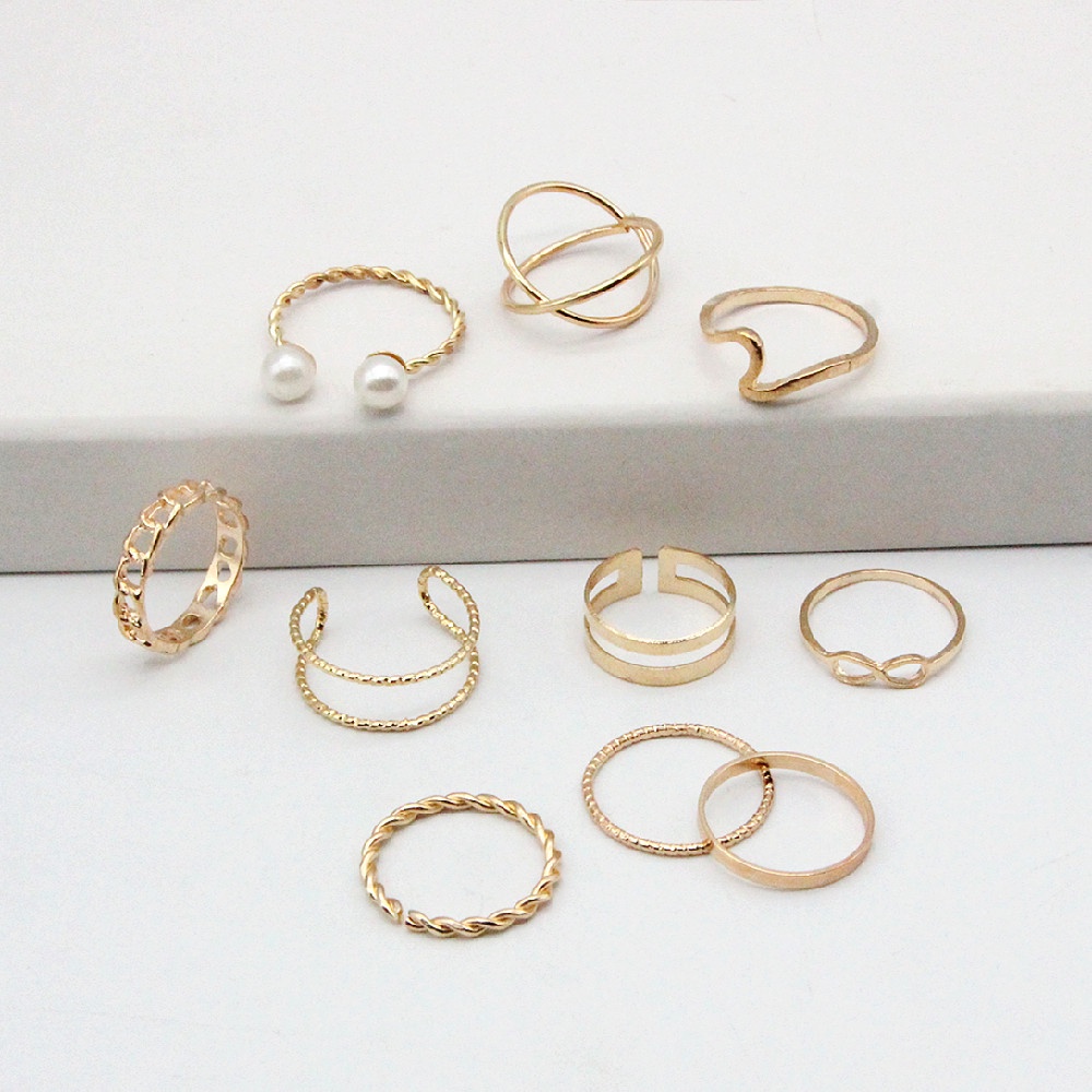 10pcs / Set Cincin Rantai Emas Bentuk Lingkaran Twisted Geometris Bahan Logam Gaya Vintage Minimalis Korea Untuk Wanita