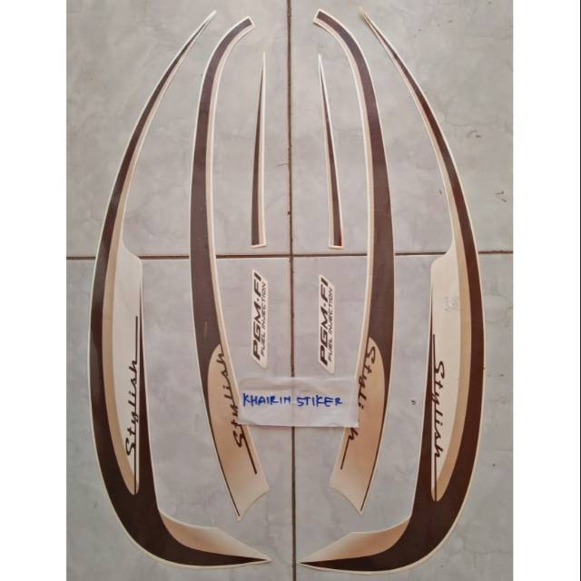 Striping scoopy stylish 2014 putih crem