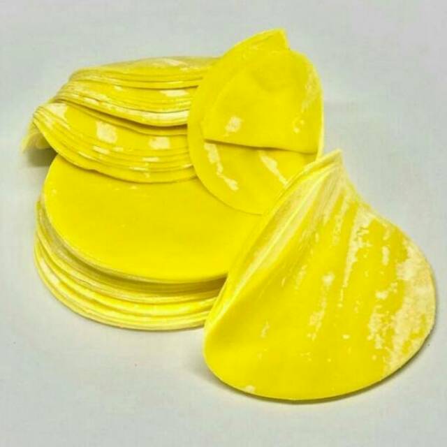 Kulit Dimsum Isi 25 Lembar Kulit Gyoza Kulit Pangsit Bulat 8cm Warna Kuning