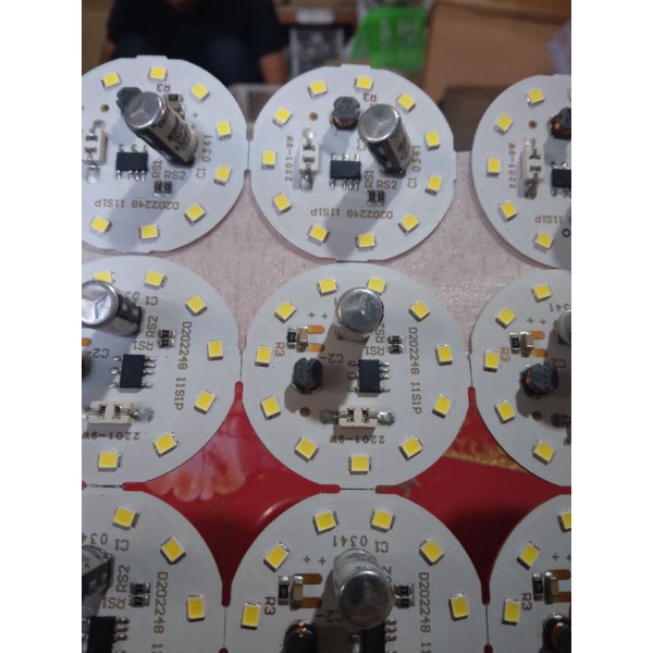 LED AC 9WATT BM