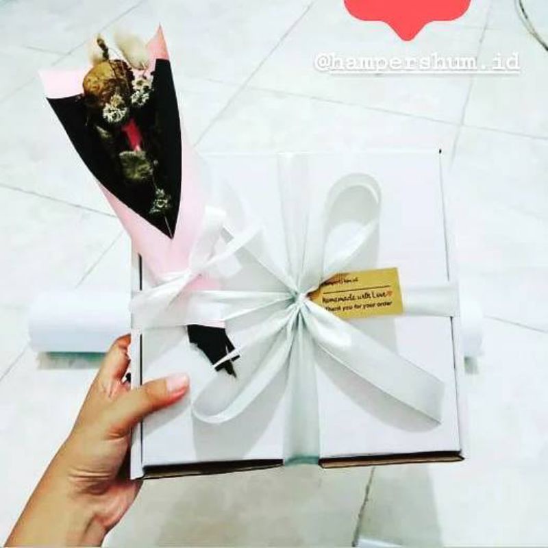 

hampers/giftbox/hadiah ulang tahun