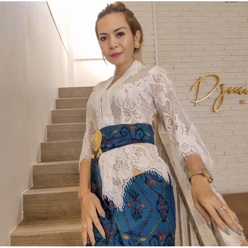 Kain brokat import putih original by Djuwita Kebaya