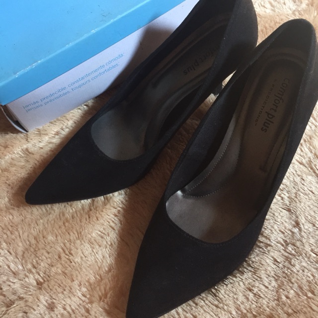 black shoes at payless