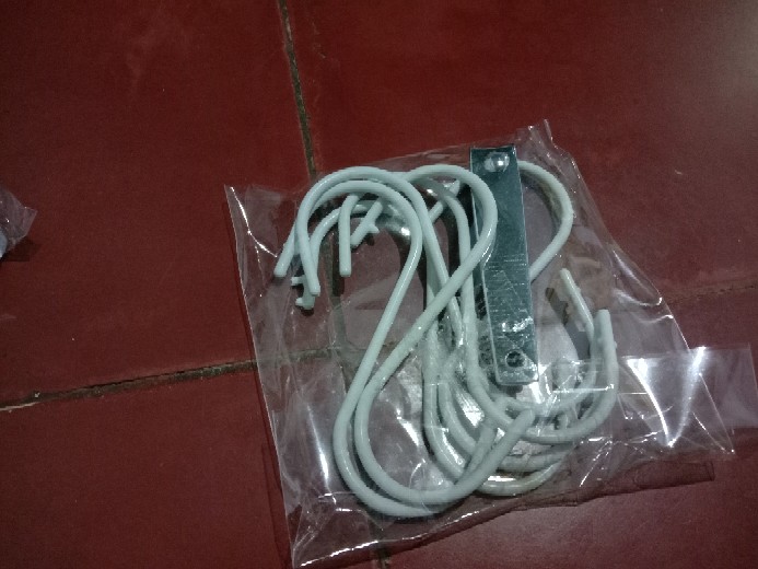 Cantolan Aksesoris Huruf S ( 9 Cm ) Per 1 Buah