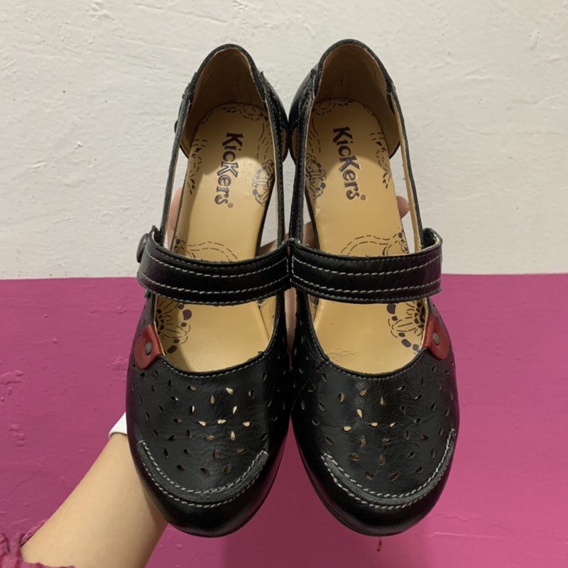 Kickers Black Ladies Shoes / Sepatu Hitam Kickers Wanita